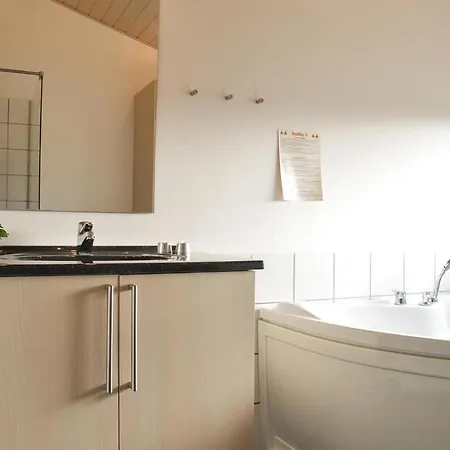 Stunning In With Kitchen Holiday home *